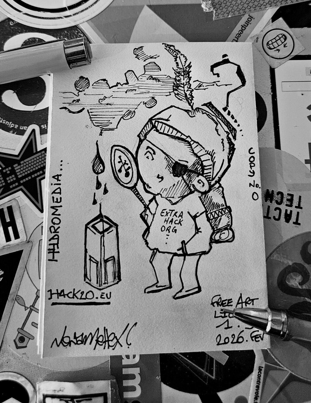 Dessin sur feuille au crayon noir. Un petit personnage un peu style pirate avec un sac à dos essaie d’observer des gouttes d'eau qui tombent de nuage